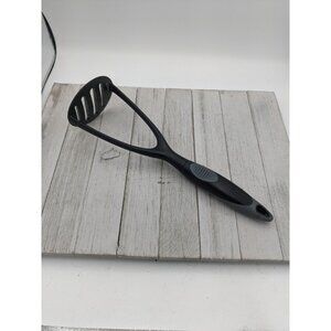 Rubbermaid Nylon Potato Masher Kitchen Utensil Black 12"